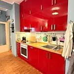 - Manu Maison * Parma